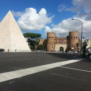  Apartment Lilium House Apts Italy