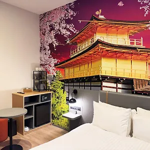 Travelodge Shijo Omiya מלון